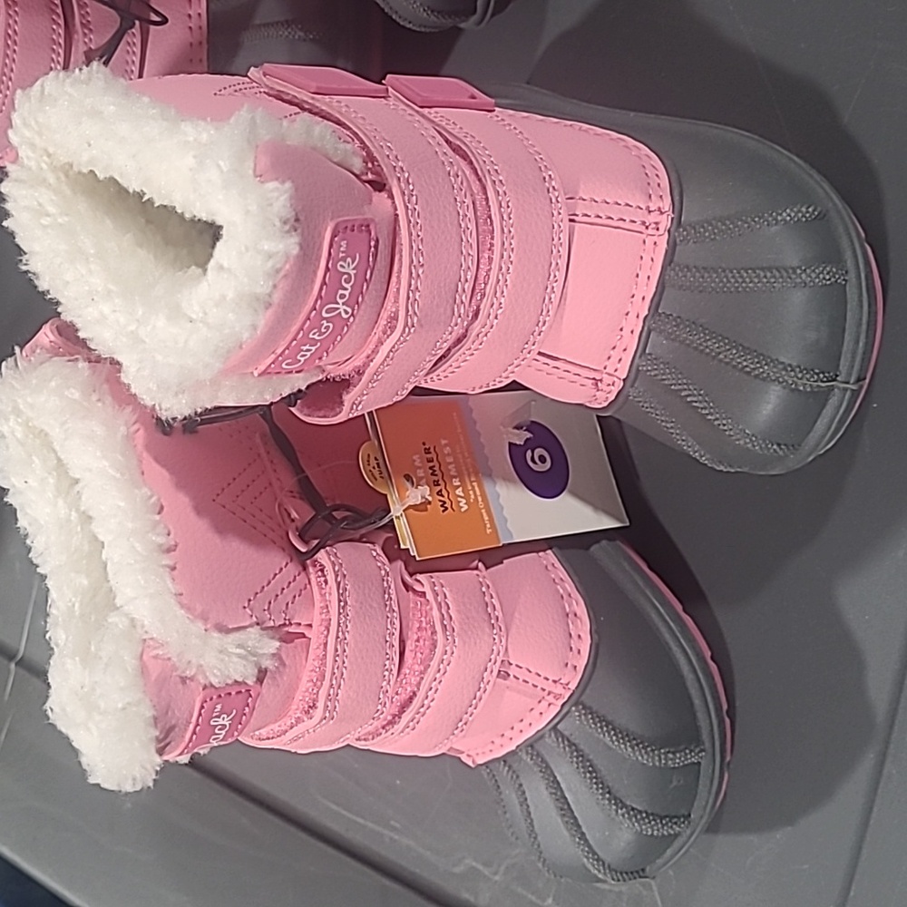 NWT! Cat & Jack Girls 6 Denver gray  and pink waterproof leather winter boots